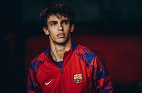 8次！巴尔德是欧冠十六强赛中成功完成盘带次数