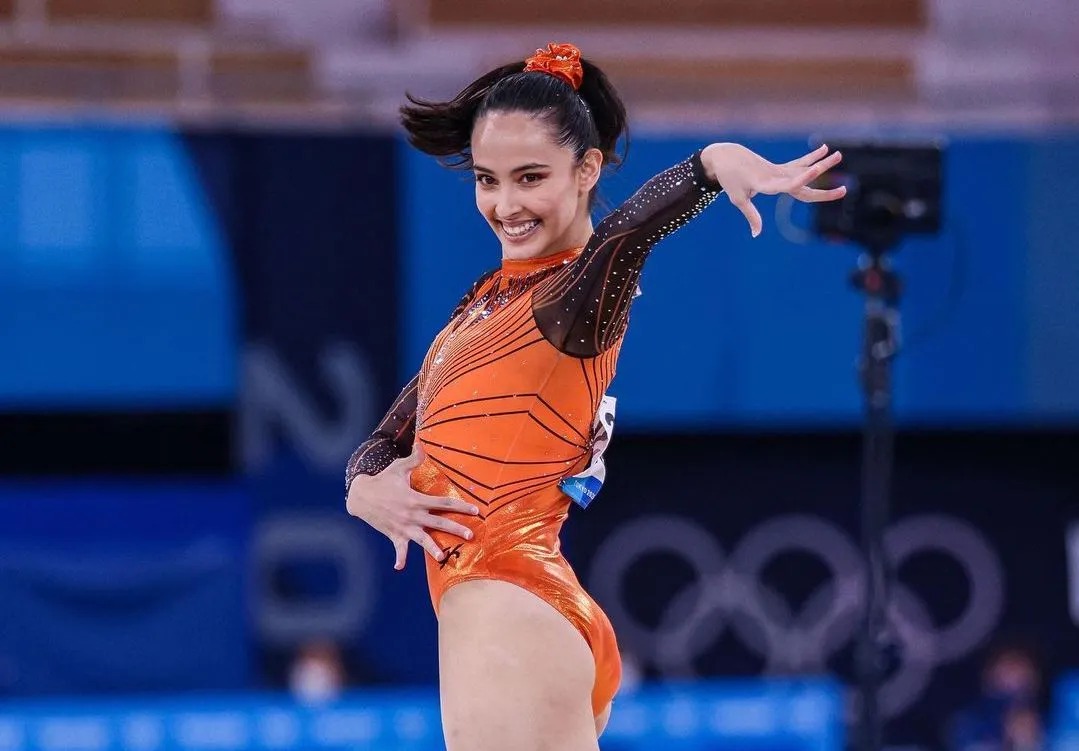 新疆伊犁射箭少年：愿梦想“正中靶心”